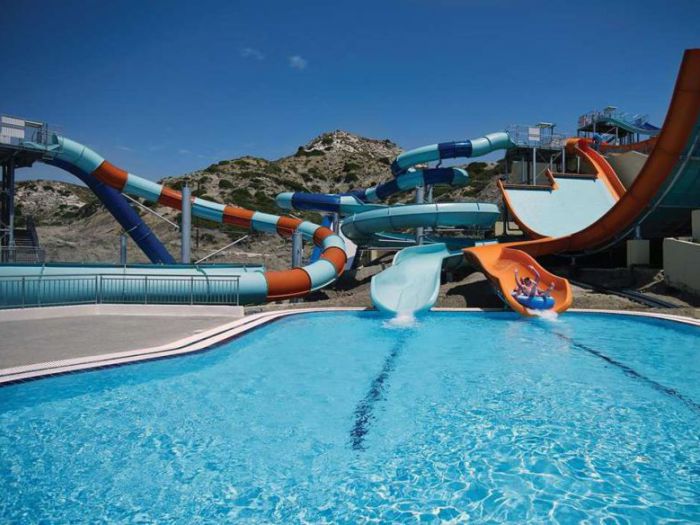 Het waterpark van Splashworld Porto Bello Beach